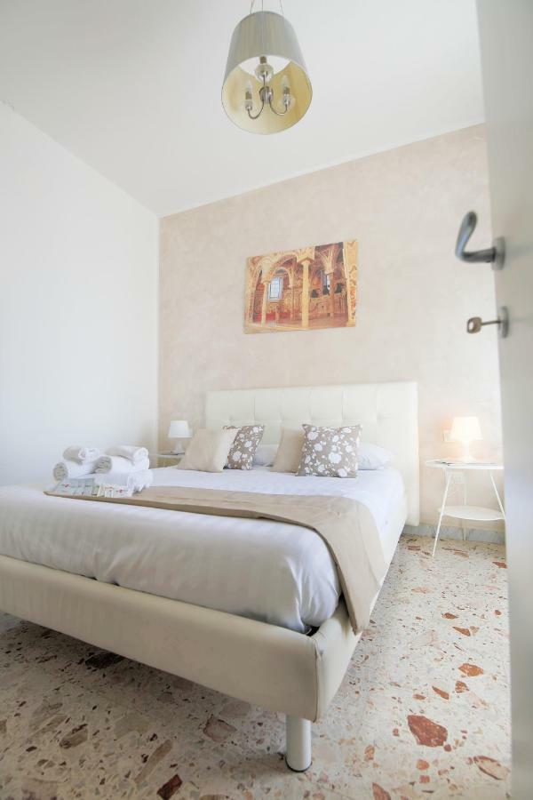 Downtown Salerno Bed and Breakfast Esterno foto